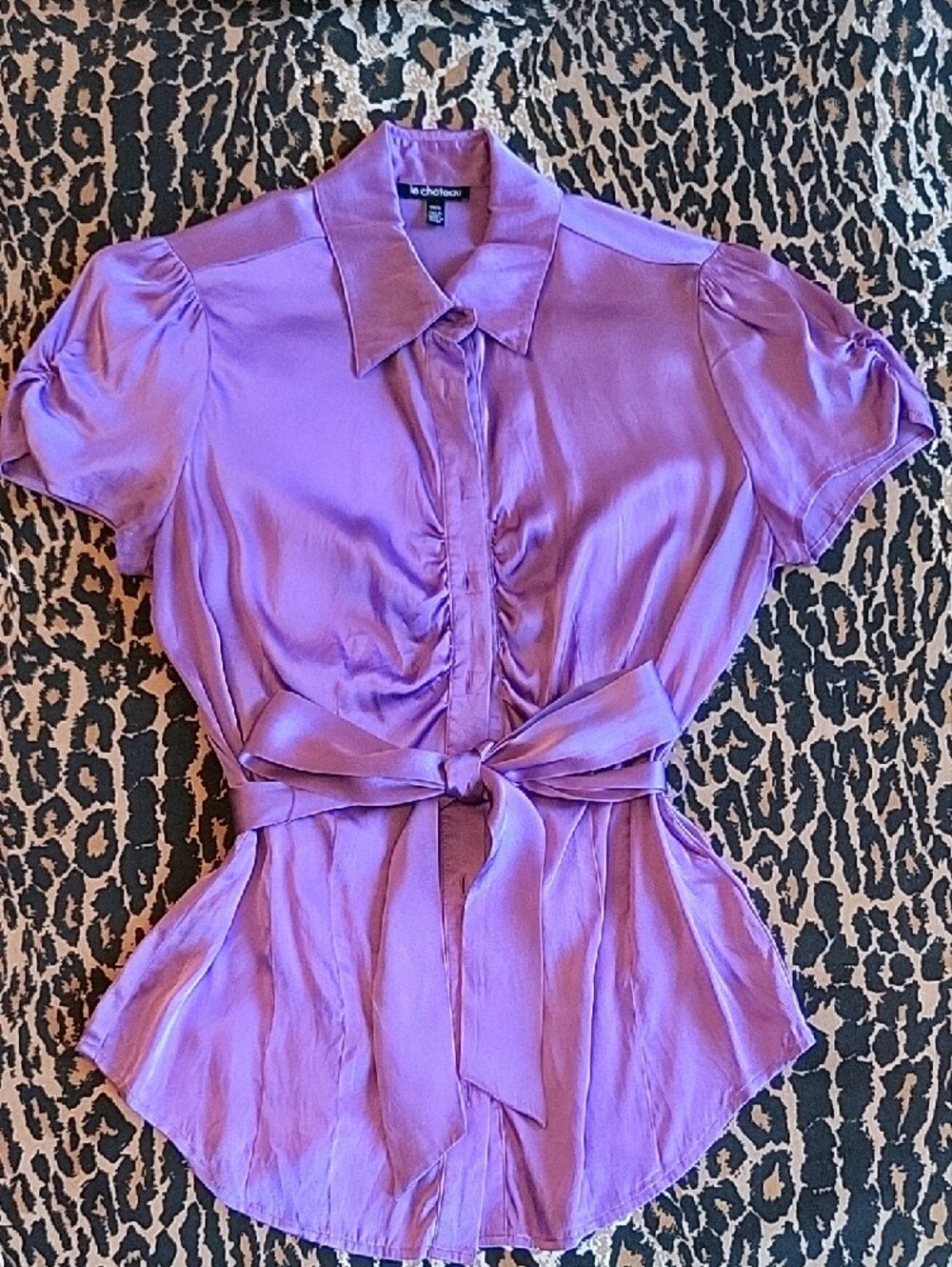 Le Chateau Lilac Purple Stretch Silk Tailored Short Sleeve Blouse with Belt, M - Picture 9 of 16